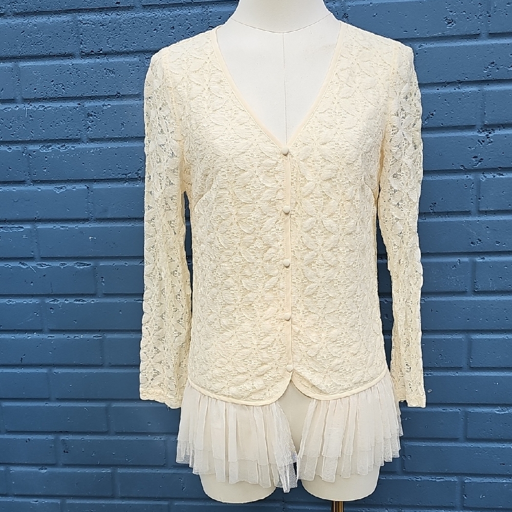 Areve ANTHROPOLOGIE Lace cardigan with Tulle Hem Size M